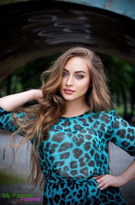 Dating with Sexy Ukrainian Lady Yana from Dniepropetrovsk, Ukraine