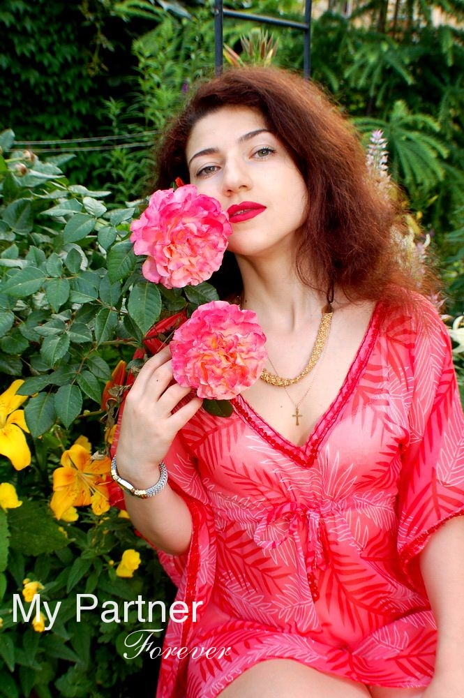 Meet Single Ukrainian Woman Galina from Odessa, Ukraine