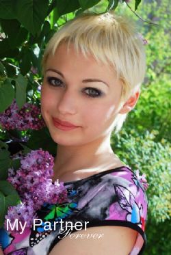 Dating Site to Meet Single Ukrainian Lady Oksana from Melitopol, Ukraine