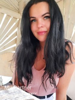 Dating Site to Meet Single Ukrainian Lady Elena from Vinnitsa, Ukraine