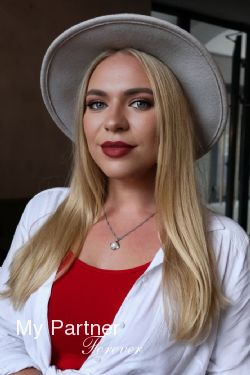 Dating Site to Meet Stunning Belarusian Lady Anastasiya from Grodno, Belarus