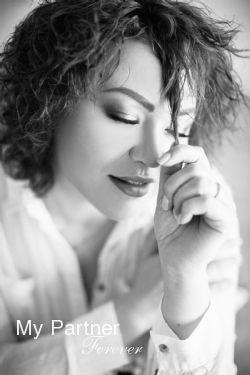 Dating with Charming Ukrainian Woman Anna from Nikolaev, Ukraine