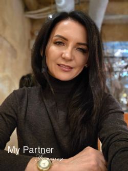 Datingsite to Meet Pretty Ukrainian Girl Yuliya from Kiev, Ukraine