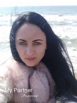 Datingsite to Meet Stunning Ukrainian Girl Nataliya from Odessa, Ukraine