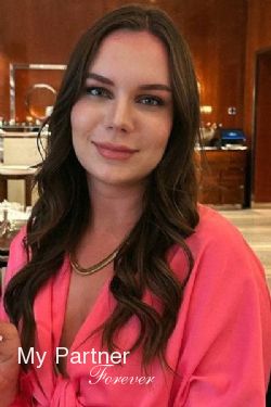 Online Dating with Pretty Belarusian Woman Svetlana from Minsk, Belarus