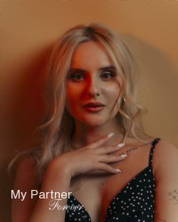 Online Dating with Single Ukrainian Girl Viktoriya from Kiev, Ukraine