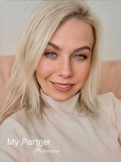 Online Dating with Stunning Russian Woman Raisa from Saldus, Latvia