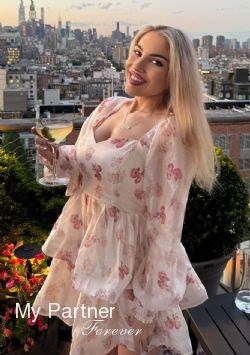 Pretty Ukrainian Girl Anna from Dniepropetrovsk, Ukraine