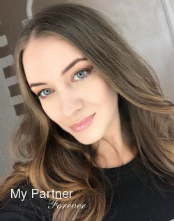 Stunning Lady from Ukraine - Yuliya from Kiev, Ukraine