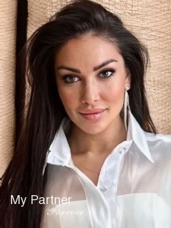 Stunning Ukrainian Woman Darina from Odessa, Ukraine