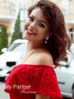 Ukrainian Girl Looking for Marriage - Olga from Poltava, Ukraine