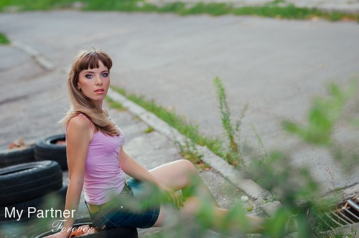 Dating Service to Meet Charming Ukrainian Girl Nataliya from Poltava, Ukraine