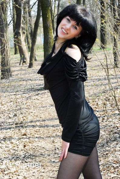 Dating Service to Meet Charming Ukrainian Woman Ekaterina from Melitopol, Ukraine