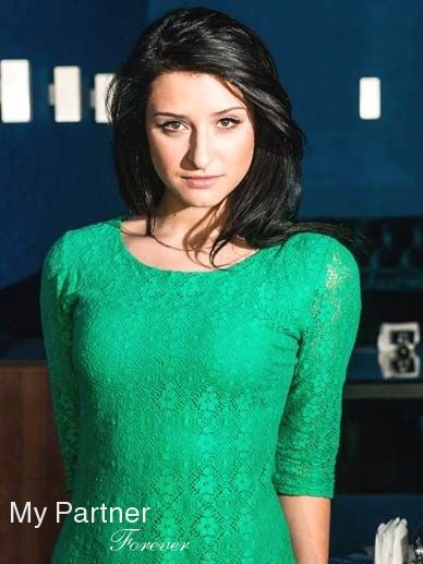 Dating with Ukrainian Girl Marina from Poltava, Ukraine