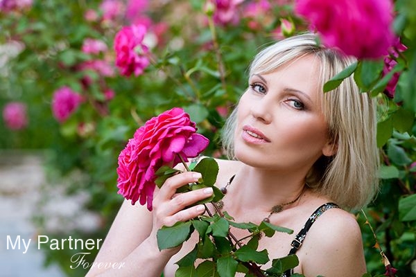 Datingsite to Meet Pretty Ukrainian Woman Alyona from Zaporozhye, Ukraine