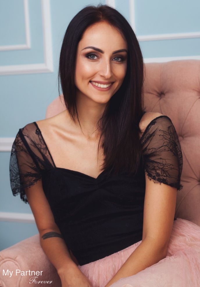 Datingsite to Meet Stunning Ukrainian Girl Ekaterina from Vinnitsa, Ukraine