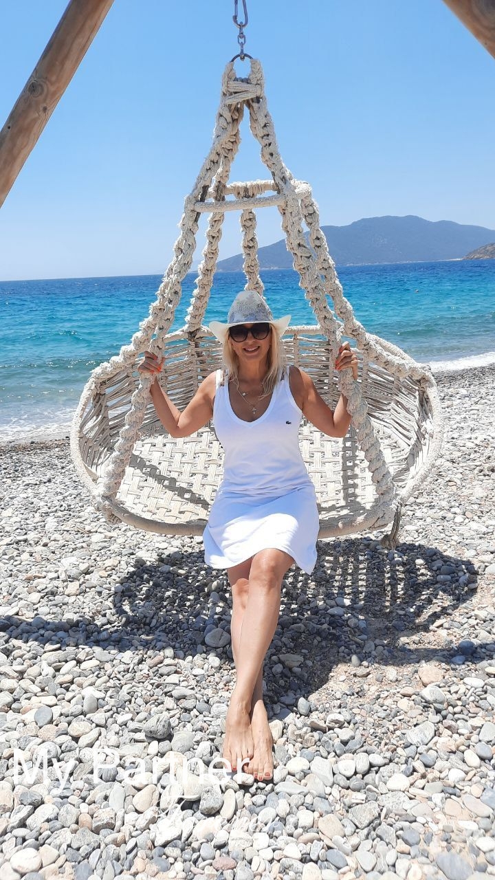 Charming Woman from Ukraine - Nataliya from Dniepropetrovsk, Ukraine