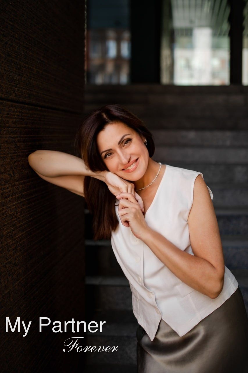 Dating Service to Meet Beautiful Ukrainian Girl Viktoriya from Dniepropetrovsk, Ukraine