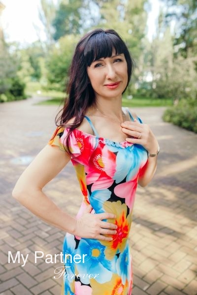 Dating Service to Meet Gorgeous Ukrainian Girl Nataliya from Dniepropetrovsk, Ukraine
