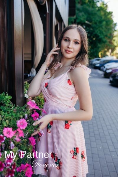 Dating Service to Meet Pretty Ukrainian Girl Tatiyana from Zaporozhye, Ukraine