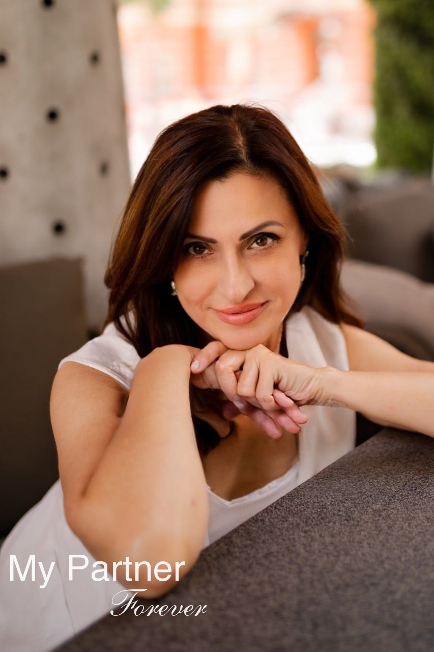 Dating Service to Meet Pretty Ukrainian Girl Viktoriya from Dniepropetrovsk, Ukraine