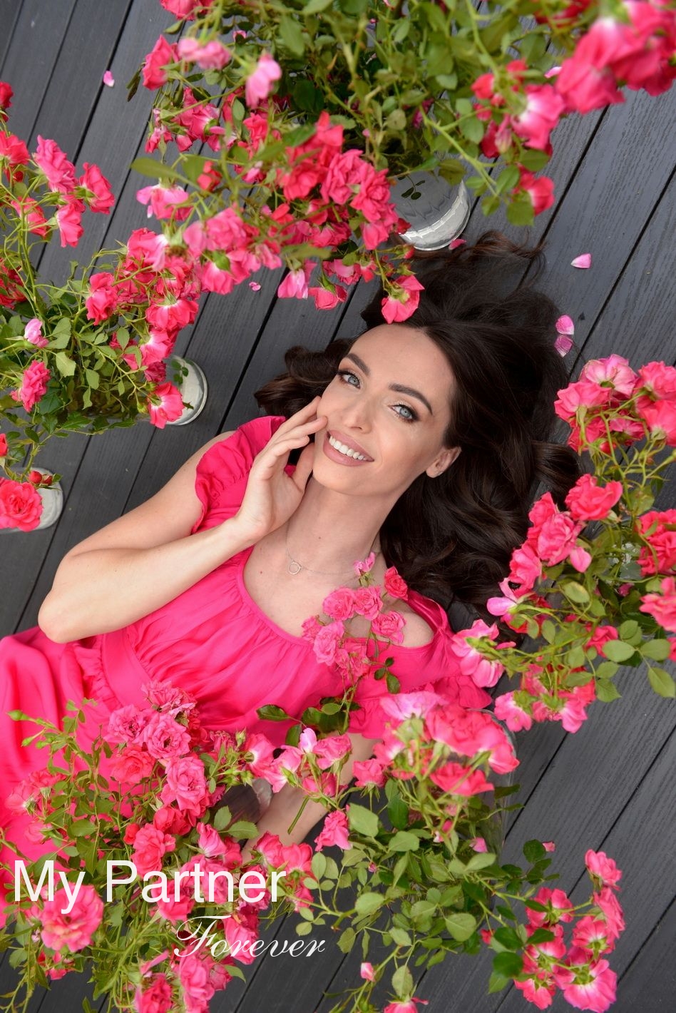 Dating Service to Meet Sexy Ukrainian Lady Yuliya from Kharkov, Ukraine