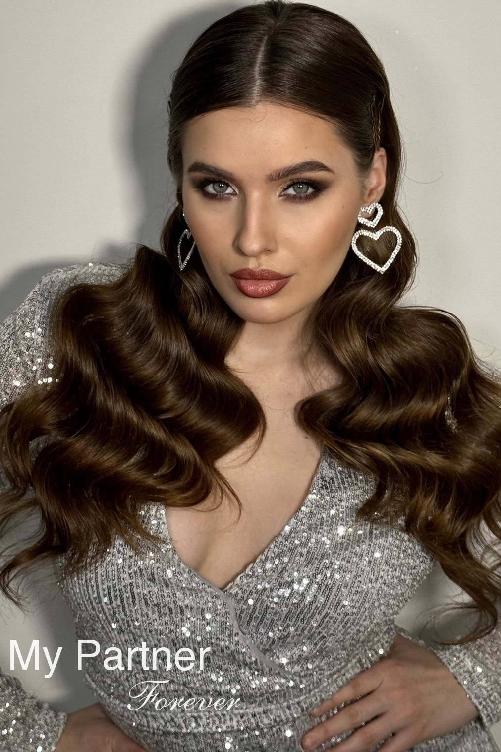 Dating Service to Meet Stunning Belarusian Lady Aleksandra from Minsk, Belarus