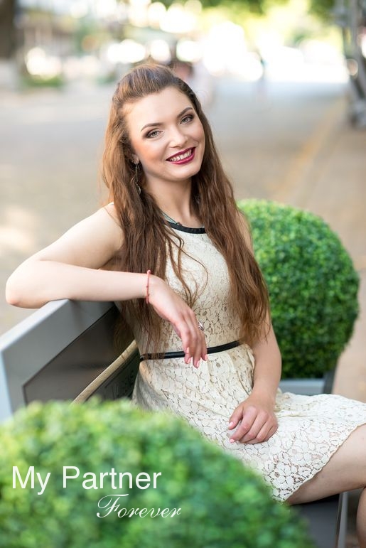 Dating Site to Meet Charming Ukrainian Lady Albina from Poltava, Ukraine