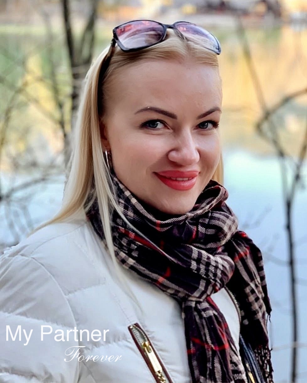 Dating Site to Meet Gorgeous Ukrainian Woman Yuliya from Vinnitsa, Ukraine