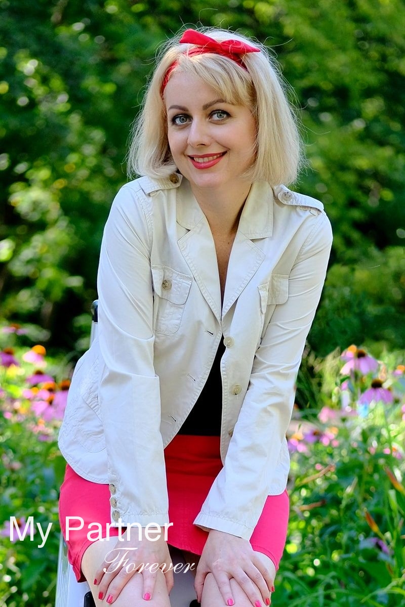 Dating Site to Meet Pretty Ukrainian Girl Tatiyana from Kiev, Ukraine