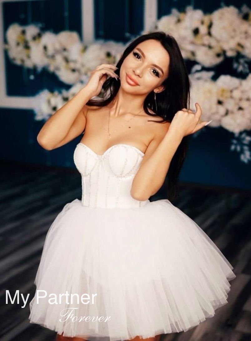 Dating Site to Meet Pretty Ukrainian Lady Snezhana from Vinnitsa, Ukraine