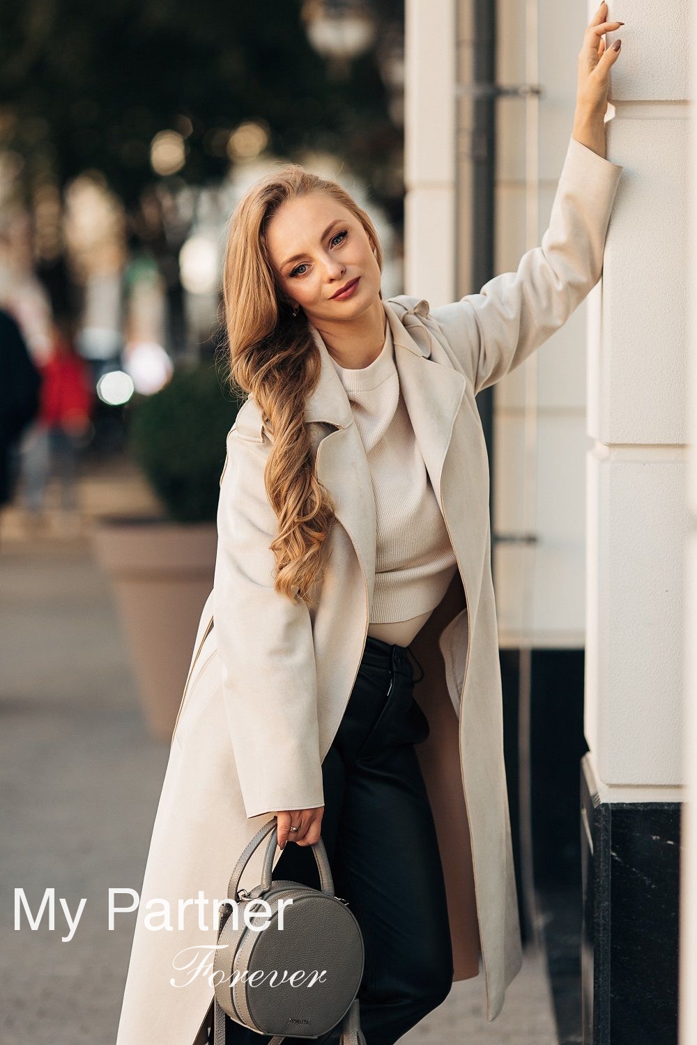 Dating Site to Meet Pretty Ukrainian Woman Alena from Ivano-Frankovsk, Ukraine