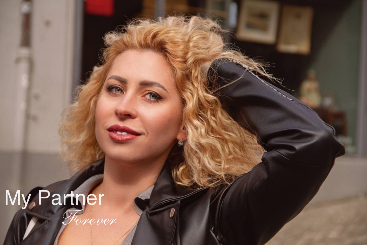 Dating Site to Meet Pretty Ukrainian Woman Tatiyana from Kharkov, Ukraine