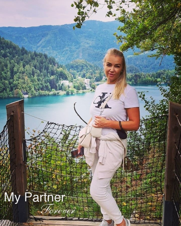 Dating Site to Meet Sexy Ukrainian Girl Yuliya from Vinnitsa, Ukraine