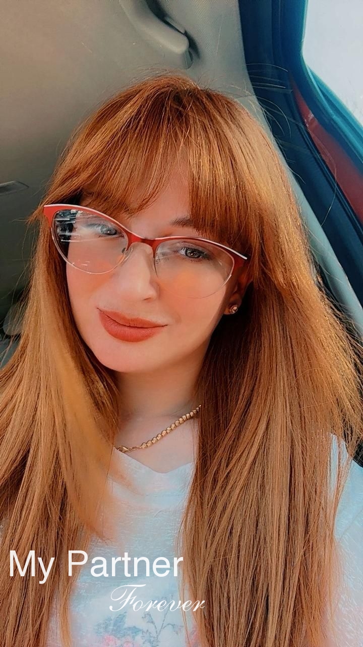 Dating Site to Meet Sexy Ukrainian Lady Nadezhda from Melitopol, Ukraine