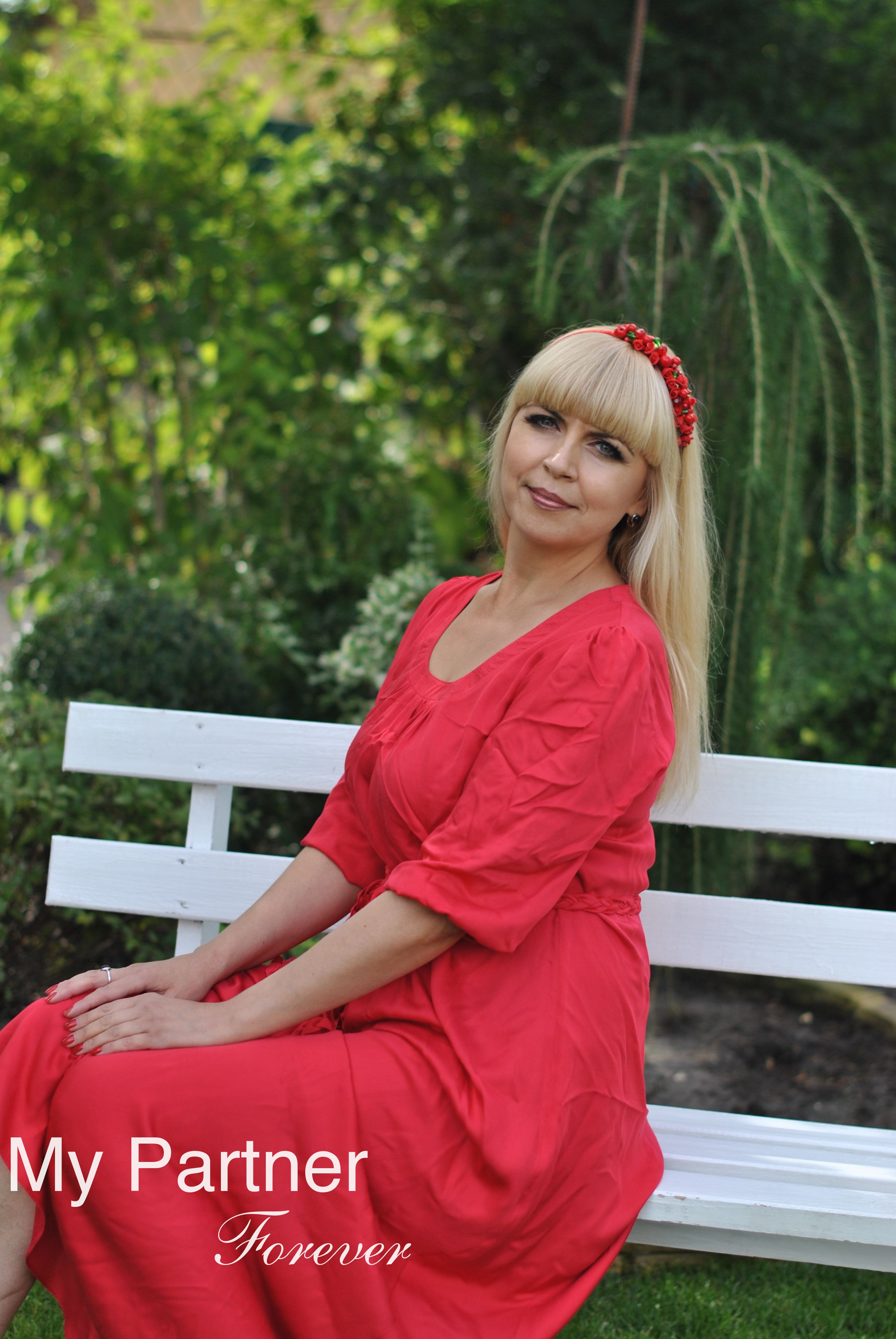 Dating with Beautiful Ukrainian Woman Nataliya from Cherkasy, Ukraine