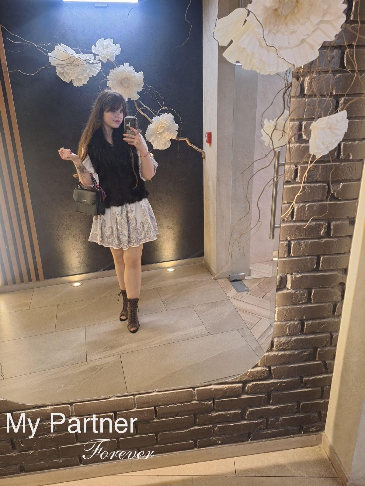Dating with Charming Ukrainian Woman Anastasiya from Kiev, Ukraine