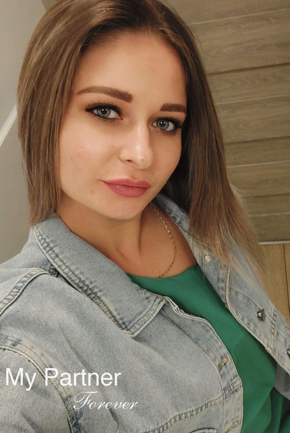 Dating with Charming Ukrainian Woman Ilze from Kiev, Ukraine