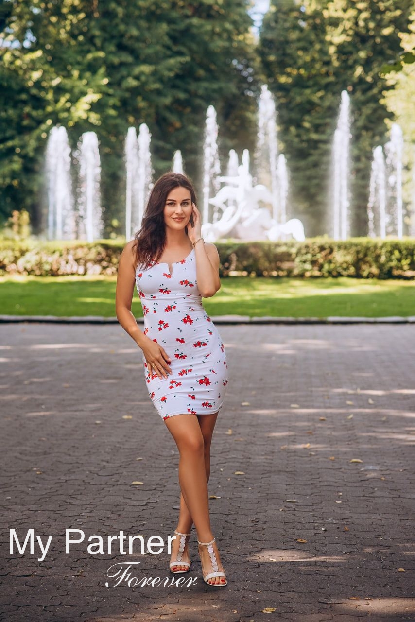 Dating with Single Ukrainian Girl Veronika from Lvov, Ukraine