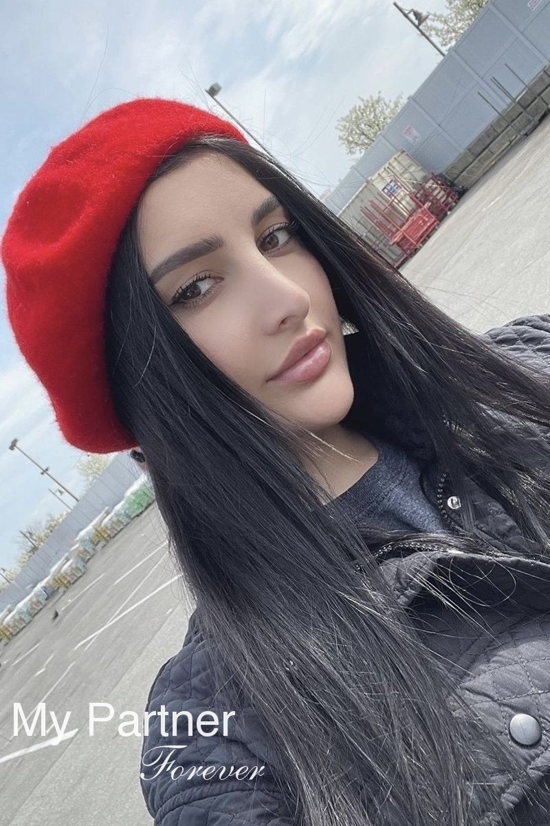 Datingsite to Meet Marina from Chernovtsy, Ukraine