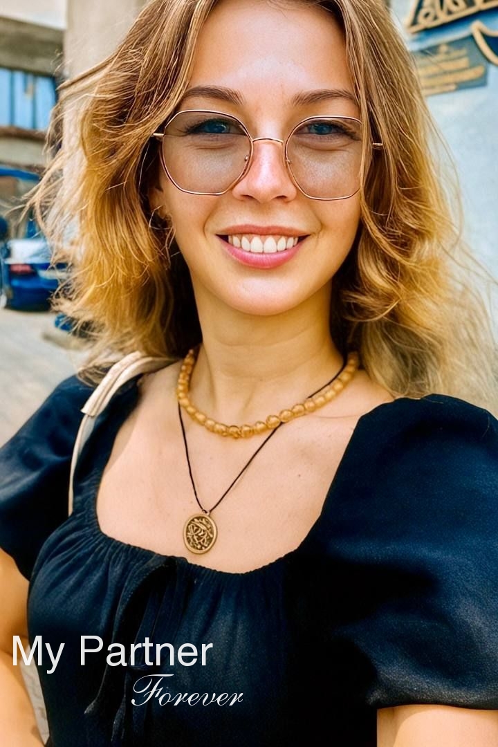 Datingsite to Meet Single Ukrainian Girl Ekaterina from Lutsk, Ukraine