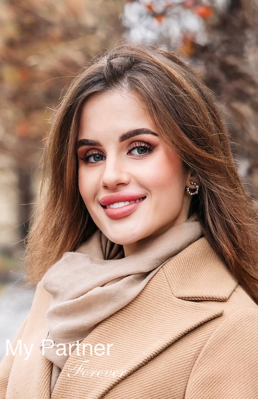 Gorgeous Ukrainian Bride Darina from Kiev, Ukraine