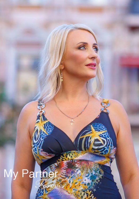 Gorgeous Woman from Ukraine - Nataliya from Dniepropetrovsk, Ukraine
