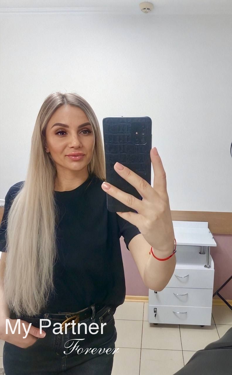 International Marriage Agency Service to Meet Anna from Odessa, Ukraine