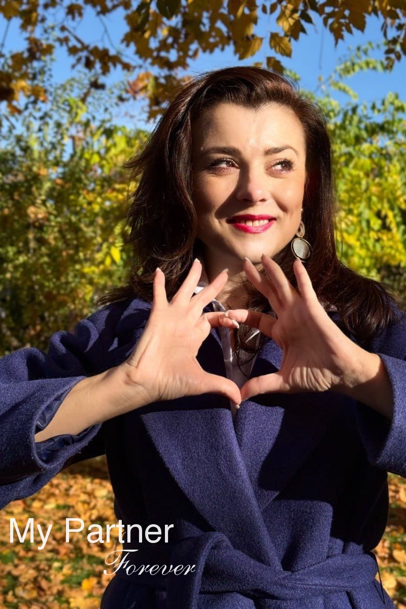 International Matchmaking Service to Meet Lyudmila from Odessa, Ukraine