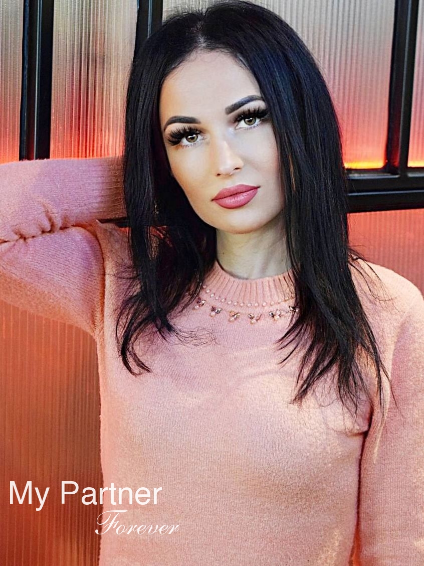 Meet Beautiful Ukrainian Girl Viktoriya from Kharkov, Ukraine