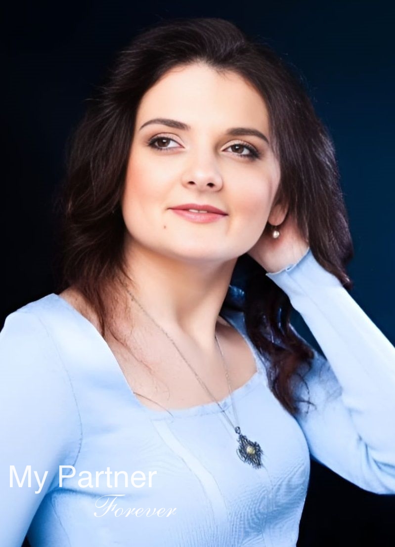 Meet Charming Ukrainian Woman Yuliya from Ternopol, Ukraine