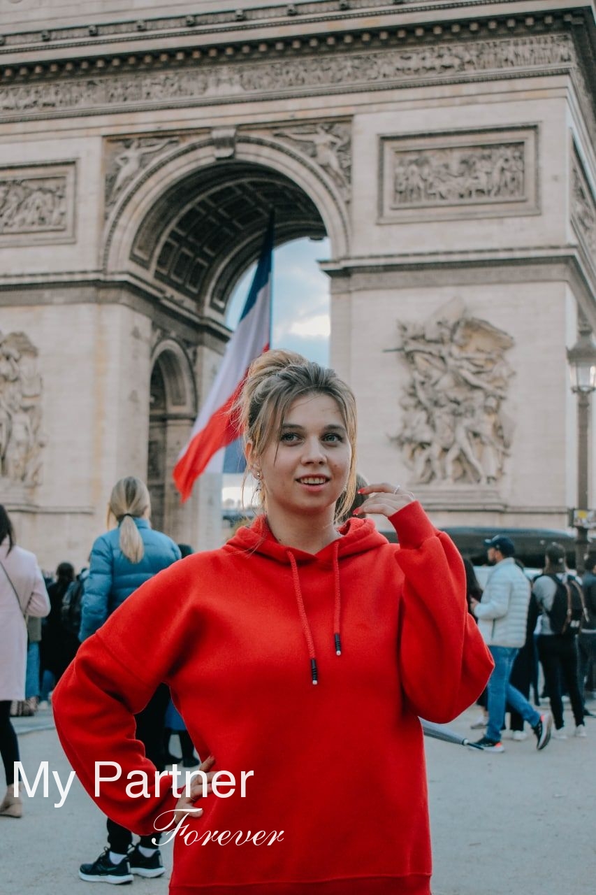 Meet Gorgeous Ukrainian Girl Ruslana from Kharkov, Ukraine