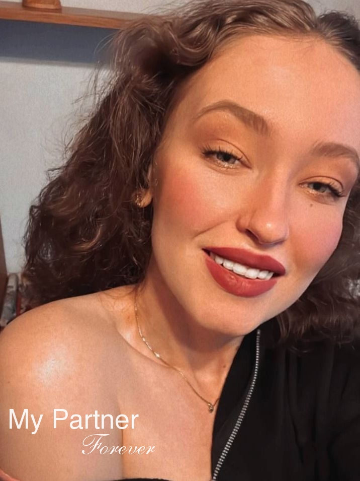 Meet Pretty Ukrainian Woman Ekaterina from Donetsk, Ukraine