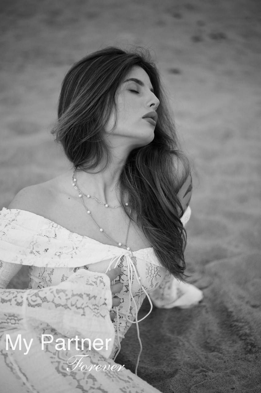 Meet Sexy Ukrainian Girl Evgeniya from Kiev, Ukraine